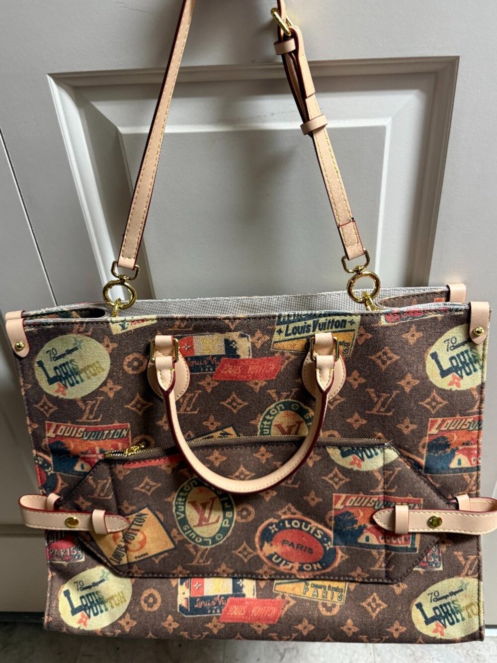 STUNNING XL Fashion Tote-Printed Patches Fabric-Real Leather w/POUCH-Top Quality